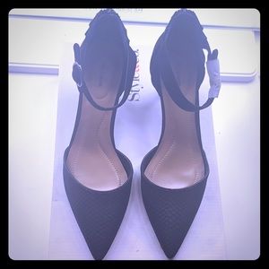 Style & Co “Wyild” Pumps